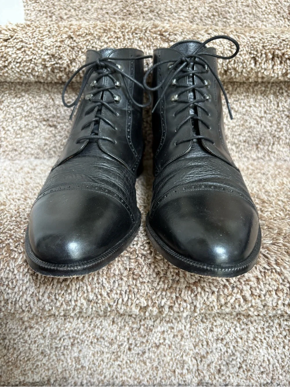 Mezlan Rome Men’s Black Leather Chukka Cap-Toe Lace-Up Boots